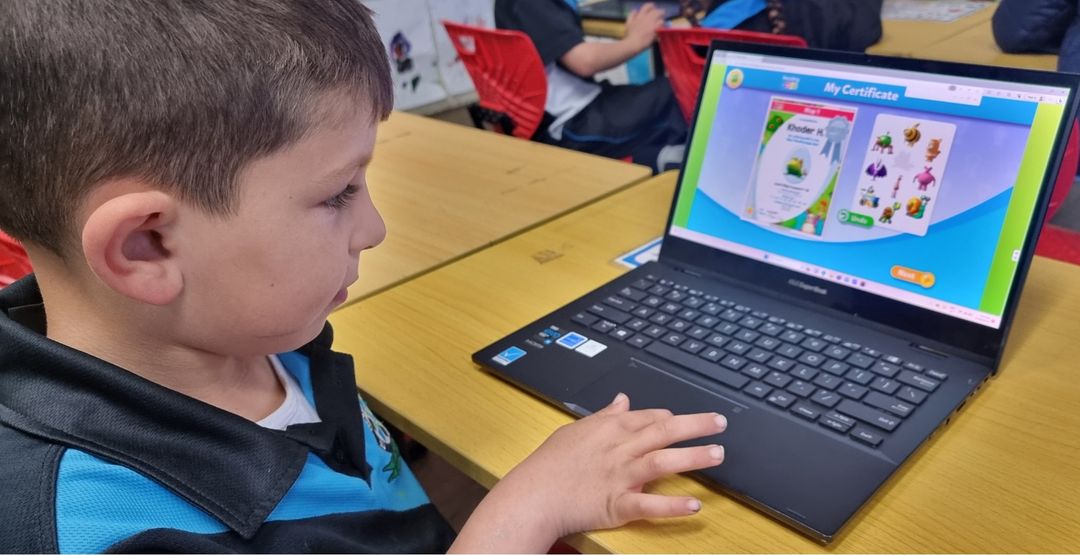 Incorporating Technology in Kindergarten: Nurturing Tomorrow’s Digital Natives